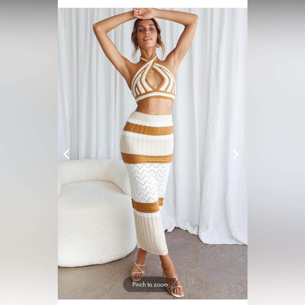 Selfie Leslie Crop Top/Skirt Set!